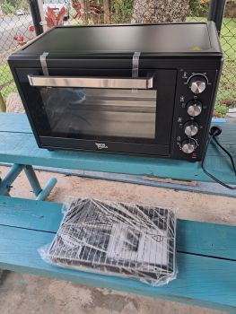 Home basics 45L electric oven with rotisserie function