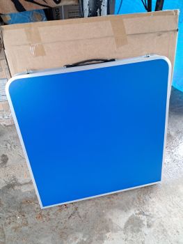 4ft plastic folding table