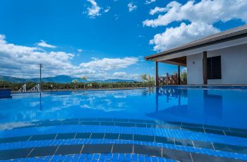 Naisoso Lakeside Villa (5 Bedrooms, 5 Bathrooms)