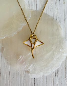 White Money Island Necklace