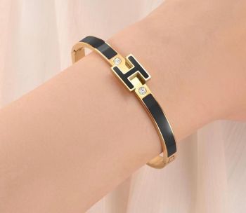 18K Gold Plated H Luxe Bangle