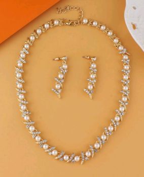 3 Piece Pearl Necklace Set