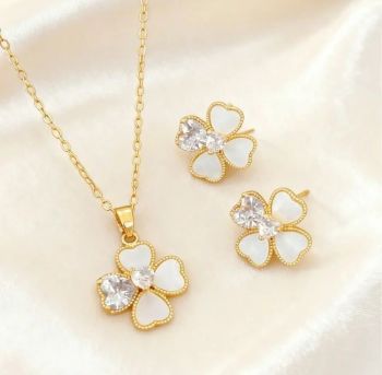 18K Gold Plated White Clover Jewelry Set