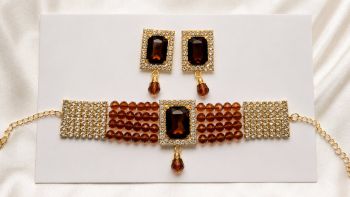 Choker set