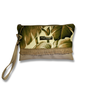 Wristlet -Leaf Shape