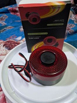 Car  reverse alarm with light 