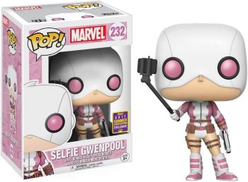 232 Selfie Gwenpool
