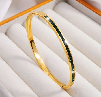 18k Gold Plated Stainless Bangle 