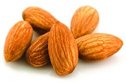 Almond (Packed in 1KG)