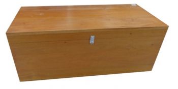 ICON BEDDING BOX	SOLID MIXED TIMBER