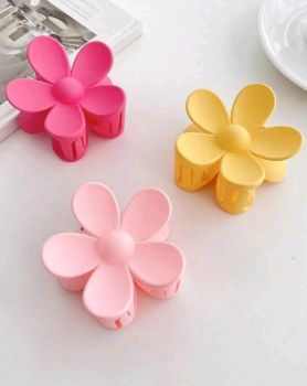 3 Piece Flower Clip Set