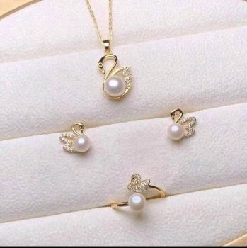 Swan faux Pearl Jewelry Set 