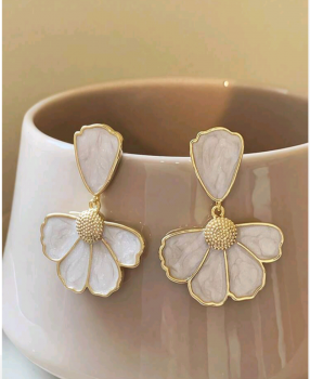 White Statement Floral Earring 
